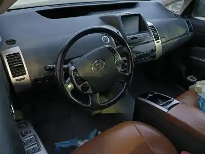 Здавання транспортного засобу toyota prius liftback (_w2_) 1.5 hybrid (nhw20_) року 2015 потужний 1nzfxe