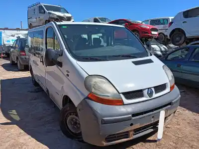Veículo de Sucata RENAULT TRAFIC II AUTOBÚS (JL)  do ano 2005 alimentado F9Q 760