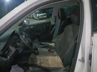 Veículo de Sucata skoda kamiq (nw4) 1.0 tsi do ano 2024 alimentado dlac