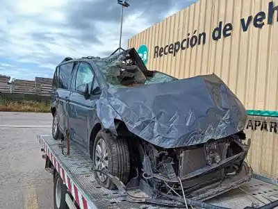 Scrapping Vehicle VOLKSWAGEN TOURAN (5T1)  of the year 2021 powered DPCA
