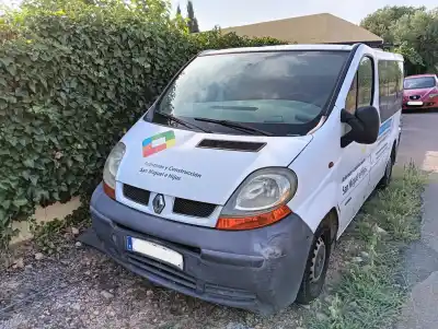 Véhicule à la ferraille RENAULT TRAFIC II AUTOBÚS (JL)  de l'année 2005 alimenté F9QU7