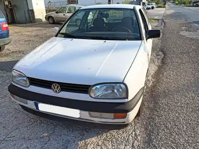 Veículo de Sucata VOLKSWAGEN GOLF III (1H1) 1.6 do ano 1994 alimentado AEA