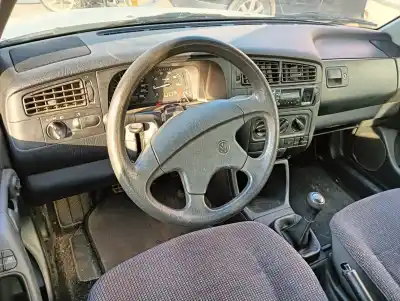 Veículo de Sucata volkswagen golf iii (1h1) 1.6 do ano 1994 alimentado aea