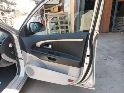 Veicolo di demolizione kia cee'd sw (ed) 2.0 crdi 140 dell'anno 2008 alimentato d4ea