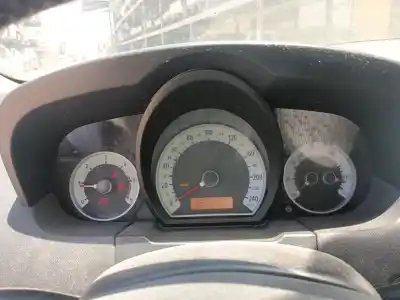 Veicolo di demolizione kia cee'd sw (ed) 2.0 crdi 140 dell'anno 2008 alimentato d4ea