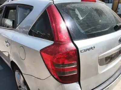 Veicolo di demolizione kia cee'd sw (ed) 2.0 crdi 140 dell'anno 2008 alimentato d4ea