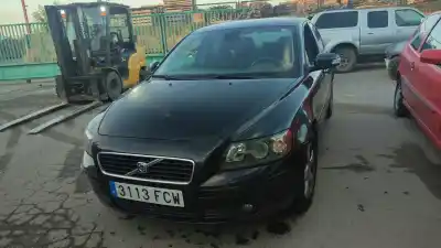Vehicul casat VOLVO S40 II (544)  al anului 2006 alimentat D4164T