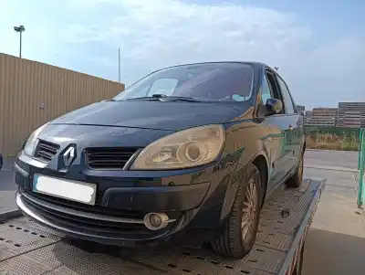 Vehicul casat RENAULT SCÉNIC II (JM0/1_)  al anului 2008 alimentat F4RZ7