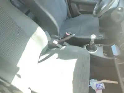 Véhicule à la ferraille suzuki swift iii (mz, ez) 1.5 (rs 415) de l'année 2006 alimenté m15a