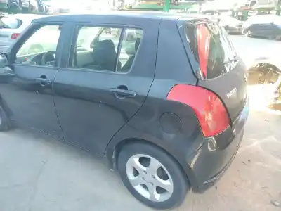 Véhicule à la ferraille suzuki swift iii (mz, ez) 1.5 (rs 415) de l'année 2006 alimenté m15a