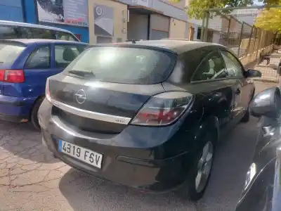 Veículo de Sucata opel astra h gtc (a04) 1.9 cdti (l08) do ano 2007 alimentado z19dt