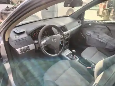 Veículo de Sucata opel astra h (a04) 1.7 cdti (l48) do ano 2004 alimentado z17dth