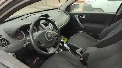 Veículo de Sucata renault megane ii ranchera familiar (km0/1_) 1.5 dci (km16, km1e) do ano 2007 alimentado k9kp7