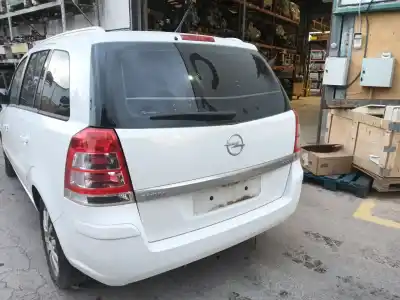 Veículo de Sucata opel zafira / zafira family b (a05) 1.7 cdti (m75) do ano 2009 alimentado z17dtj