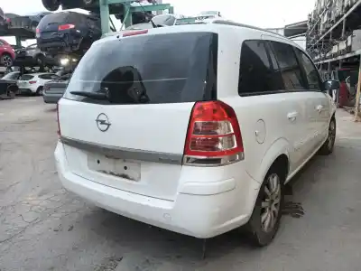 Veículo de Sucata opel zafira / zafira family b (a05) 1.7 cdti (m75) do ano 2009 alimentado z17dtj