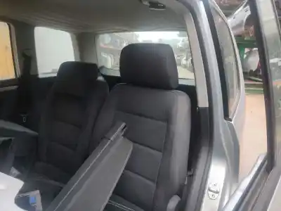 Veículo de Sucata volkswagen touran (1t1, 1t2) 1.9 tdi do ano 2004 alimentado avq