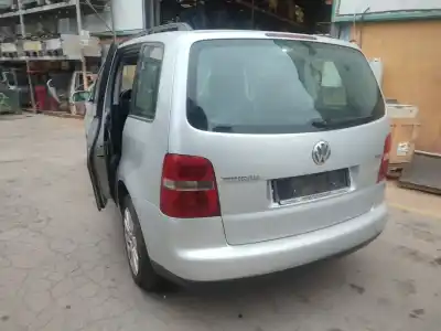 Veículo de Sucata volkswagen touran (1t1, 1t2) 1.9 tdi do ano 2004 alimentado avq