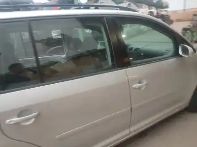 Veículo de Sucata volkswagen touran (1t1, 1t2) 1.9 tdi do ano 2004 alimentado avq