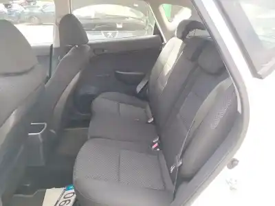 Véhicule à la ferraille hyundai i30 (fd) 1.4 de l'année 2009 alimenté g4fa