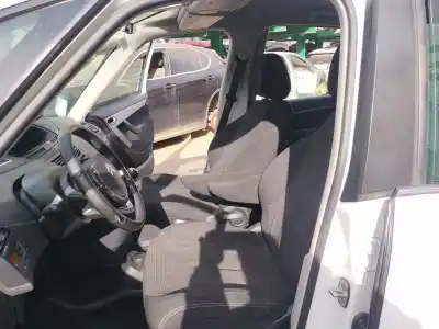 Здавання транспортного засобу citroen c4 picasso i monospace (ud_) 1.6 hdi 110 року 2012 потужний 9hr