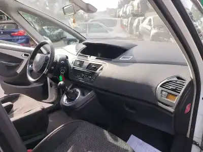 Здавання транспортного засобу citroen c4 picasso i monospace (ud_) 1.6 hdi 110 року 2012 потужний 9hr