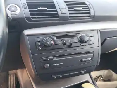 Veículo de Sucata bmw 1 (e87) 120 d do ano 2005 alimentado 204d4