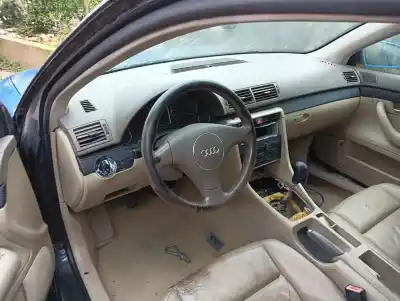 Scrapping Vehicle audi a4 b6 (8e2) 2.5 tdi of the year 2002 powered aym