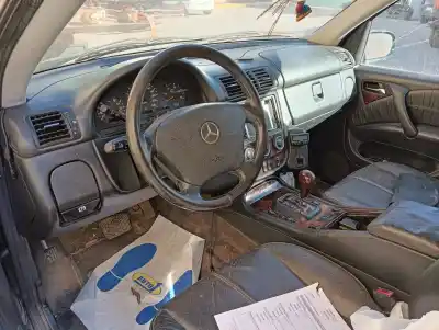 Vehicul casat mercedes-benz clase m (w163) ml 400 cdi (163.128) al anului 2002 alimentat 628963