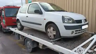 Здавання транспортного засобу RENAULT CLIO II (BB_, CB_)  року 2002 потужний D4FB7