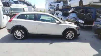 Здавання транспортного засобу volvo c30 (533) 2.0 d року 2007 потужний d 4204 t