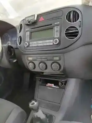 Veículo de Sucata volkswagen golf v berlina (1k1) 1.9 tdi do ano 2005 alimentado bkc