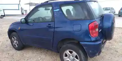 Veicolo di demolizione toyota rav4 (a2) 1cdftv dell'anno 2002 alimentato 1cdftv