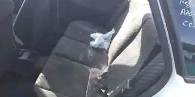 Veicolo di demolizione opel astra f berlina dell'anno 1997 alimentato x17dtl