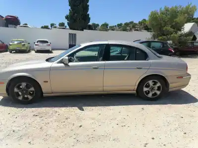 Здавання транспортного засобу jaguar stype 3.0 v6 року 1998 потужний g fb