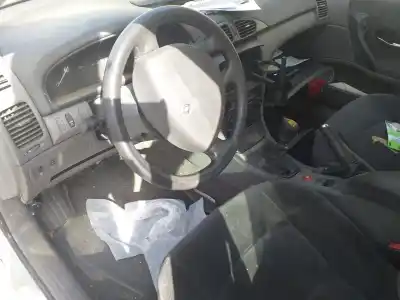 Scrapping Vehicle renault laguna ii bg0 authentique of the year 2001 powered f9qc7