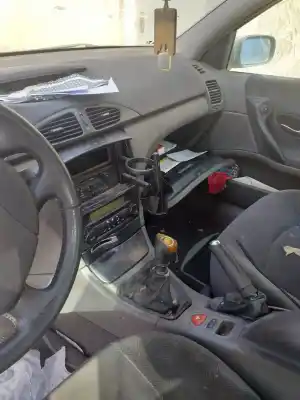 Scrapping Vehicle renault laguna ii bg0 authentique of the year 2001 powered f9qc7