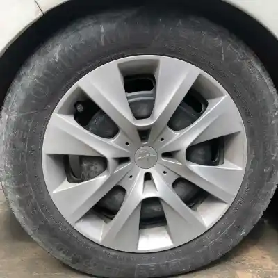 Hurda Aracı peugeot 208 8hr yılın 2014 güçlü 8hr