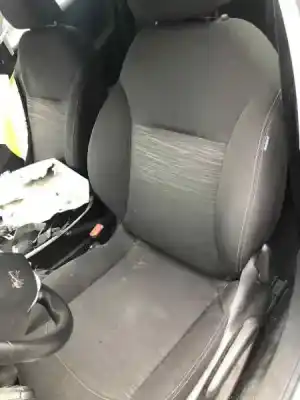 Hurda Aracı peugeot 208 8hr yılın 2014 güçlü 8hr