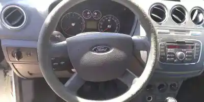 Veículo de Sucata ford transit connect (p65_, p70_, p80_) 1.8 tdci do ano 2011 alimentado r3pa