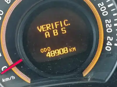 Sloopvoertuig toyota auris (_e15_) 1.4 d-4d (nde150_) van het jaar 2009 aangedreven 1nd