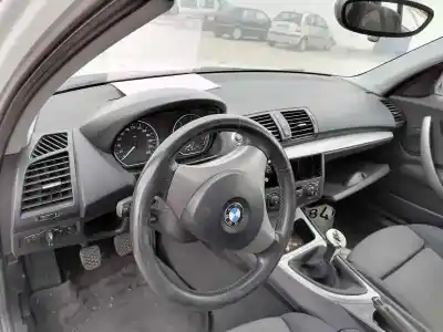 Veicolo di demolizione bmw serie 1 berlina (e81/e87) m47t2 dell'anno 2004 alimentato m47t2