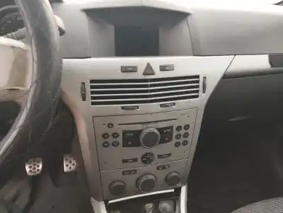 Здавання транспортного засобу opel astra gtc cosmo року 2005 потужний z17dth
