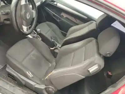 Здавання транспортного засобу opel astra gtc cosmo року 2005 потужний z17dth