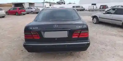 Scrapping Vehicle MERCEDES-BENZ CLASE E W210 BERLINA DIESEL 320 CDI 210.026 of the year 1999 powered 613961