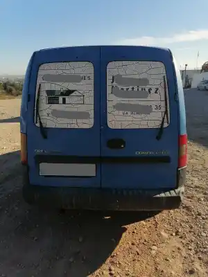 Sloopvoertuig opel combo corsa c van het jaar 2003 aangedreven y17dt