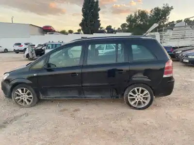 Здавання транспортного засобу opel zafira b zafira b року 2005 потужний z19dth
