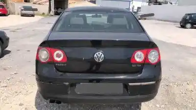 Veicolo di demolizione volkswagen passat berlina (3c2) highline dell'anno 2006 alimentato bkp