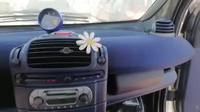 Veicolo di demolizione smart citycoupe 0.7 450.330 dell'anno 1999 alimentato 12