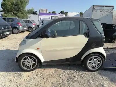 Veicolo di demolizione smart citycoupe 0.7 450.330 dell'anno 1999 alimentato 12