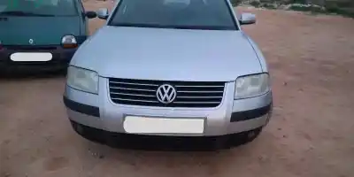 Здавання транспортного засобу VOLKSWAGEN PASSAT BERLINA (3B3) Advance року 2003 потужний ALT